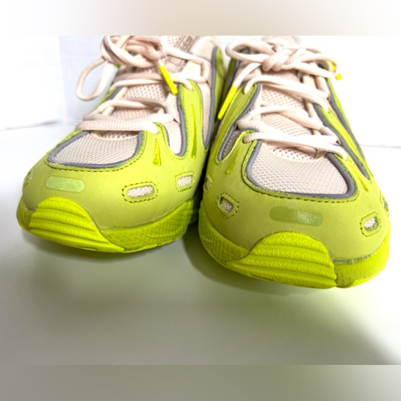 Adidas Gazelle Mens Neon Green/ Linen Sneaker  EE5031 - Picture 11 of 12